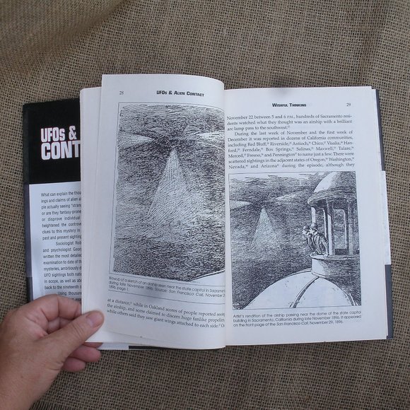 UFOs & Alien Contact: Two Centuries of Mystery book - Picture 9 of 16